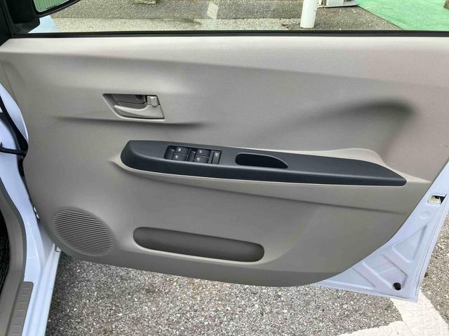 ミライースL SAアイドリングストップ 衝突被害軽減ブレーキ 横滑り防止装置 デジタルメーター サイドレバー式駐車ブレーキ キーレスエントリー 盗難防止アラーム マニュアルエアコン CD/AUX/AM・FMラジオ(千葉県)の中古車