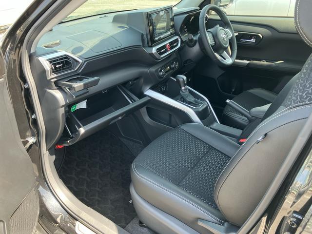ロッキープレミアムターボ　９型ナビ／ＴＶ／ＤＶＤ／ＢＴ／ＵＳＢ　バックカメラ　前後ドラレコ　ＥＴＣ　全車速追従クルコン　ＬＥＤヘッドランプ　オートライト　ＡＤＢ　リヤフォグランプ　コーナーセンサ　シートヒーター　アルミ（千葉県）の中古車