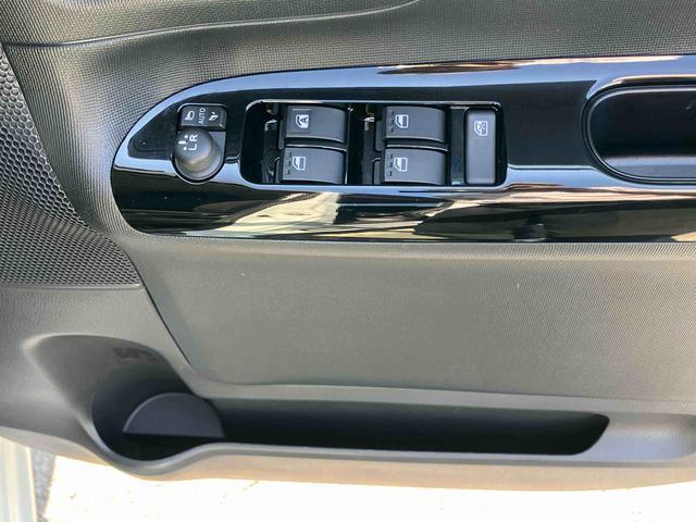 ムーヴキャンバスＧブラックアクセントＶＳ　ＳＡIIIナビ／ＴＶ／ＤＶＤ／ＢＴ／ＵＳＢ　全周囲カメラ　前後ドラレコ　運転席シートヒーター　ＬＥＤヘッドライト　オートライト　スマアシ　置き楽ＢＯＸ　フロントガラスデアイサー　両側電動スライドドア　キーフリー（千葉県）の中古車