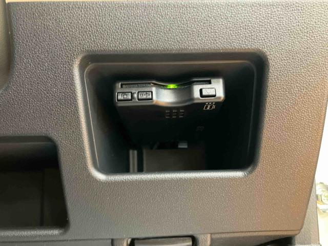 ムーヴキャンバスＧメイクアップＶＳ　ＳＡIIIパノラマカメラ連動８インチフルセグナビ　ＵＳＢ接続　ＨＤＭＩ接続　ブルートゥース対応　ＴＶナビキット　フロント．リヤドライブレコーダー連動　ＥＴＣ　置きラクボックス　ウインドシールドディアイサー（千葉県）の中古車