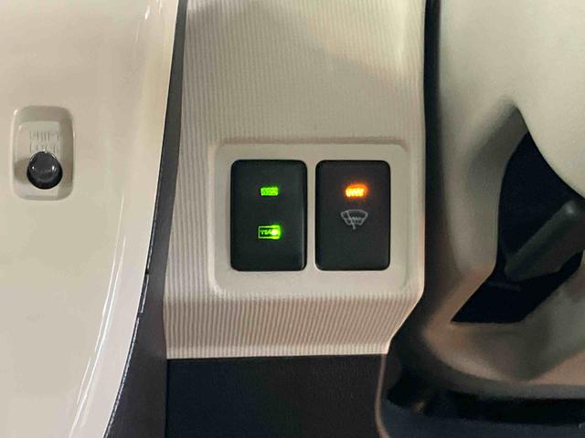 ムーヴキャンバスＧメイクアップＶＳ　ＳＡIIIパノラマカメラ連動８インチフルセグナビ　ＵＳＢ接続　ＨＤＭＩ接続　ブルートゥース対応　ＴＶナビキット　フロント．リヤドライブレコーダー連動　ＥＴＣ　置きラクボックス　ウインドシールドディアイサー（千葉県）の中古車