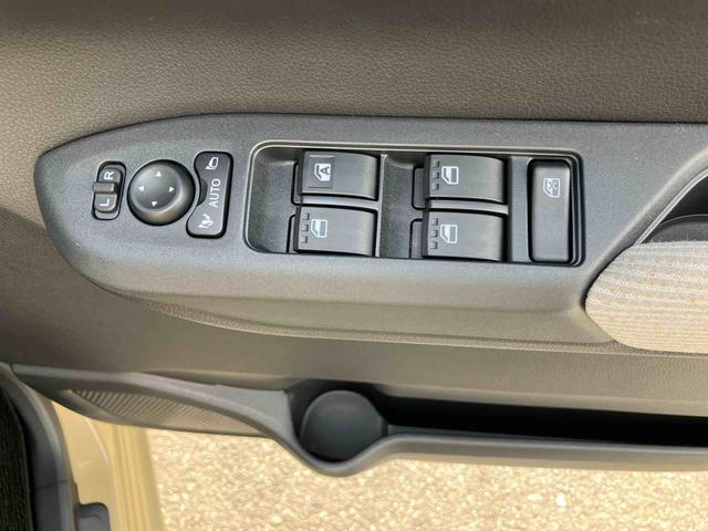 ムーヴＸ両側スライドドア（左側電動）　バックカメラ　ＬＥＤヘッドライト　オートライト　オートハイビーム　衝突被害軽減ブレーキ　前後コーナーセンサー　キーフリー　盗難防止アラーム　足踏み式駐車ブレーキ　ステリモ（千葉県）の中古車