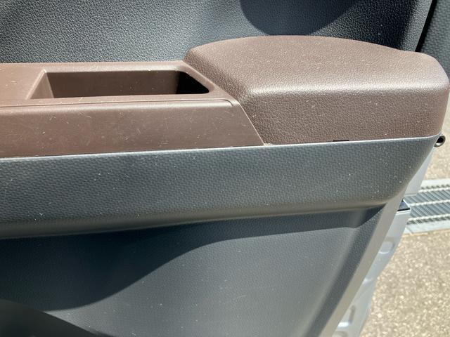 トールＧ　ＳＡIIナビ／ＴＶ／ＤＶＤ／ＢＴ／ＵＳＢ　バックカメラ　ドラレコ　ＥＴＣ　ＬＥＤヘッドライト　オートライト　クルコン　パノラマモニター　衝突被害軽減装置　足踏み式駐車ブレーキ　キーフリーシステム　盗難防止警報（千葉県）の中古車