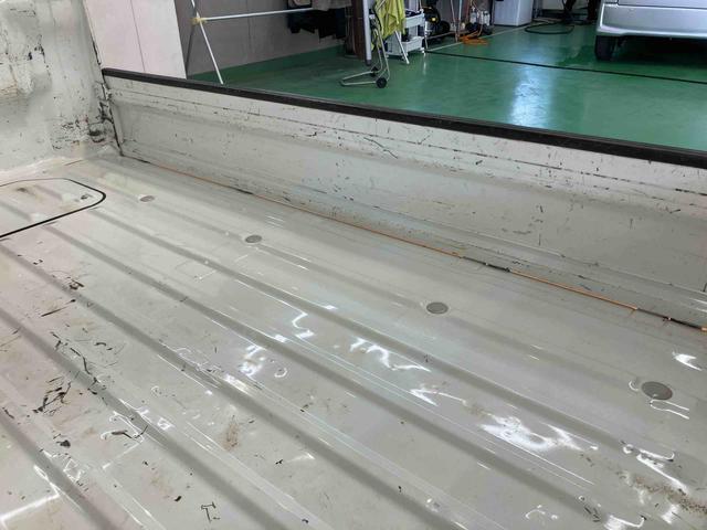 ハイゼットトラックハイルーフＳＡIIIｔフルセグナビ　ＵＳＢ接続　ブルートゥース対応　ＥＴＣ　衝突被害軽減ブレーキ　横滑り防止装置　マニュアルレベリング機能付ＬＥＤヘッドライト　助手席シートバックポケット＋ショッピングフック（千葉県）の中古車