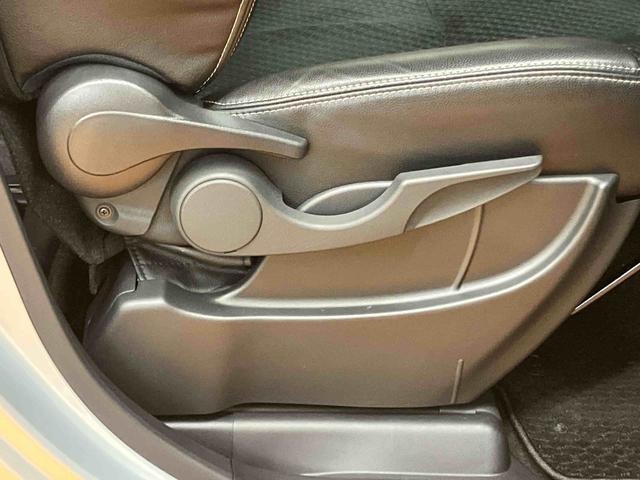 タントカスタムＸバックカメラ連動フルセグナビ　ＵＳＢ接続　ブルートゥース対応　ＴＶナビキット　フロント．リヤドライブレコーダー連動　運転席ロングスライドシート　前席シートヒーター　オートライト　オートハイビーム（千葉県）の中古車