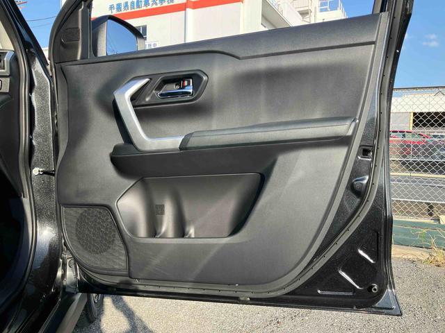 ロッキープレミアムＧ　ＨＥＶＨＥＶ　バックカメラ　全車速追従クルコン　ＬＥＤヘッドランプ　オートライト　ＡＤＢ　リヤフォグランプ　スマアシ　コーナーセンサー　シートヒーター　革巻ステアリング　電動駐車ブレーキ　キーフリー　アルミ（千葉県）の中古車