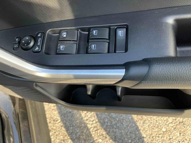 ロッキープレミアムＧ　ＨＥＶＨＥＶ　バックカメラ　全車速追従クルコン　ＬＥＤヘッドランプ　オートライト　ＡＤＢ　リヤフォグランプ　スマアシ　コーナーセンサー　シートヒーター　革巻ステアリング　電動駐車ブレーキ　キーフリー　アルミ（千葉県）の中古車