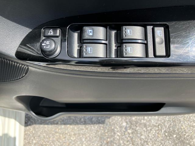 タントカスタムＲＳ　トップエディションＳＡ４ＷＤ　ターボ　ナビ／ＴＶ／ＤＶＤ／ＢＴ　バックカメラ　ＥＴＣ　トップシェイドガラス　ＬＥＤヘッドライト　オートライト　スマアシ　両側電動スライド　革巻ステア　キーフリー　イモビライザー　盗難防止警報（千葉県）の中古車