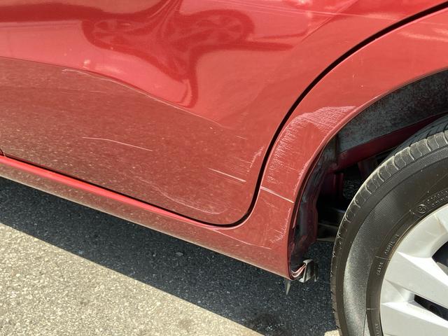 ムーヴＬナビ／ワンセグ／ＵＳＢ／ＣＤ　ＥＴＣ　アイドリングストップ　横滑り防止装置　キーレスエントリー　盗難防止アラーム　マニュアルエアコン　ハロゲンヘッドランプ　スモークガラス　足踏み式パーキングブレーキ（千葉県）の中古車