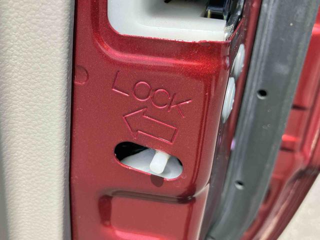 ムーヴＬナビ／ワンセグ／ＵＳＢ／ＣＤ　ＥＴＣ　アイドリングストップ　横滑り防止装置　キーレスエントリー　盗難防止アラーム　マニュアルエアコン　ハロゲンヘッドランプ　スモークガラス　足踏み式パーキングブレーキ（千葉県）の中古車