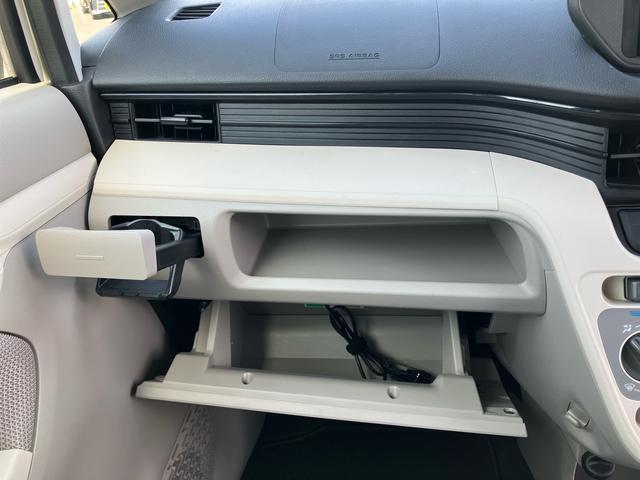 ムーヴＬ　ＳＡIIナビ／ワンセグ／ＵＳＢ／ＣＤ　ＥＴＣ　トップシェイドガラス　シートリフター　アイドリングストップ　衝突被害軽減装置　誤発進抑制制御　横滑り防止装置　スモークガラス　キーレスエントリー　盗難防止アラーム（千葉県）の中古車