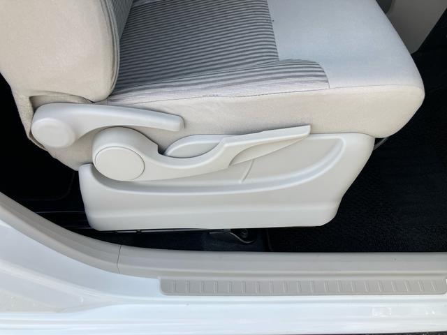 ムーヴＬ　ＳＡIIナビ／ワンセグ／ＵＳＢ／ＣＤ　ＥＴＣ　トップシェイドガラス　シートリフター　アイドリングストップ　衝突被害軽減装置　誤発進抑制制御　横滑り防止装置　スモークガラス　キーレスエントリー　盗難防止アラーム（千葉県）の中古車