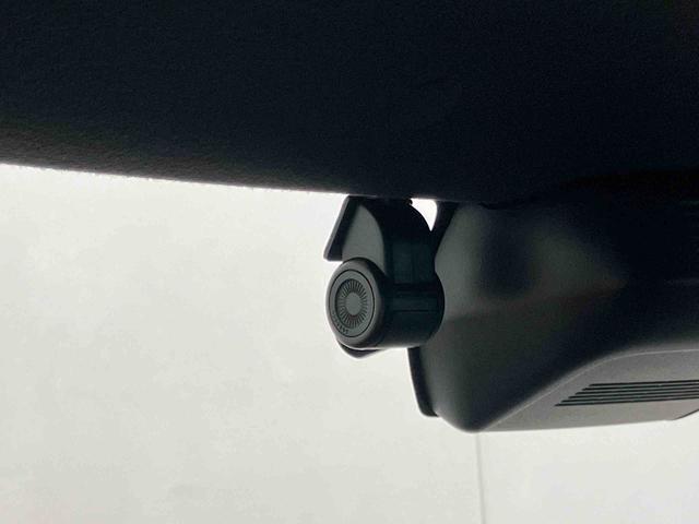 タントカスタムＸバックカメラ連動９インチフルセグナビ　ＵＳＢ接続　ブルートゥース対応　ＴＶナビキット　フロント．リヤドライブレコーダー連動　前後コーナーセンサー　運転席ロングスライドシート　前席シートヒーター（千葉県）の中古車