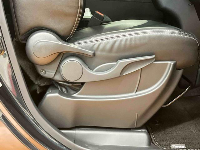 タントカスタムＸバックカメラ連動９インチフルセグナビ　ＵＳＢ接続　ブルートゥース対応　ＴＶナビキット　フロント．リヤドライブレコーダー連動　前後コーナーセンサー　運転席ロングスライドシート　前席シートヒーター（千葉県）の中古車