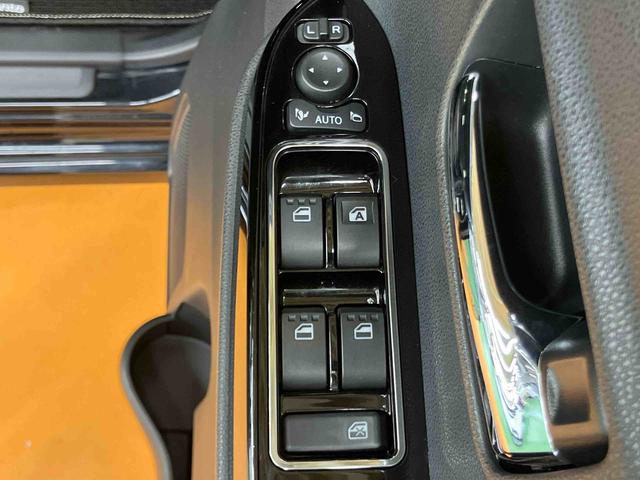 タントカスタムＸバックカメラ連動９インチフルセグナビ　ＵＳＢ接続　ブルートゥース対応　ＴＶナビキット　フロント．リヤドライブレコーダー連動　前後コーナーセンサー　運転席ロングスライドシート　前席シートヒーター（千葉県）の中古車