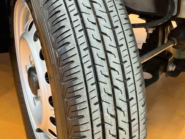 ハイゼットカーゴデラックス衝突被害軽減ブレーキ　コーナーセンサー　オートライト　プライバシーガラス　フロントパワーウィンドウ　オーバーヘッドシェルフ　スピーカー一体型ＡＭ・ＦＭラジオ　キーレスエントリー　アイドリングストップ（千葉県）の中古車