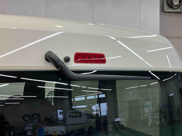 ハイゼットカーゴデラックス衝突被害軽減ブレーキ　コーナーセンサー　オートライト　プライバシーガラス　フロントパワーウィンドウ　オーバーヘッドシェルフ　スピーカー一体型ＡＭ・ＦＭラジオ　キーレスエントリー　アイドリングストップ（千葉県）の中古車