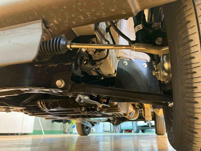 ハイゼットカーゴデラックス衝突被害軽減ブレーキ　コーナーセンサー　オートライト　プライバシーガラス　フロントパワーウィンドウ　オーバーヘッドシェルフ　スピーカー一体型ＡＭ・ＦＭラジオ　キーレスエントリー　アイドリングストップ（千葉県）の中古車