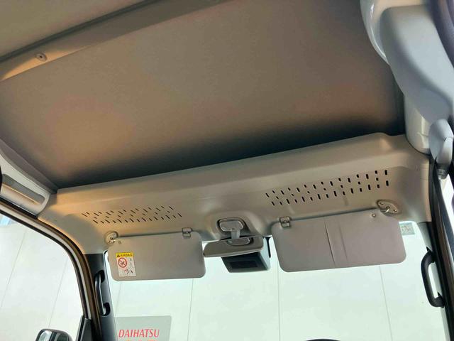 ハイゼットカーゴデラックス衝突被害軽減ブレーキ　コーナーセンサー　オートライト　プライバシーガラス　フロントパワーウィンドウ　オーバーヘッドシェルフ　スピーカー一体型ＡＭ・ＦＭラジオ　キーレスエントリー　アイドリングストップ（千葉県）の中古車