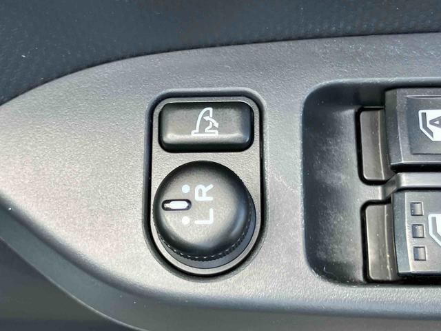 ミライースＸ　リミテッドＳＡIIIナビ／ＴＶ／ＤＶＤ／ＢＴ／ＵＳＢ　バックカメラ　ＬＥＤヘッドランプ　オートライト　オートハイビーム　電動格納ドアミラー　スモークガラス　デジタルメーター　キーレスエントリー　コーナーセンサー　スマアシ（千葉県）の中古車