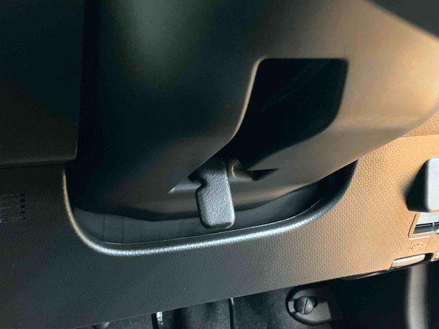 トールカスタムＧスマホ連携９インチディスプレイオーディオ　ＵＳＢ接続　ＨＤＭＩ接続　ブルートゥース対応　アダプティブクルーズコントロール　オートブレーキホールド付き電動パーキング　前後コーナーセンサー（千葉県）の中古車