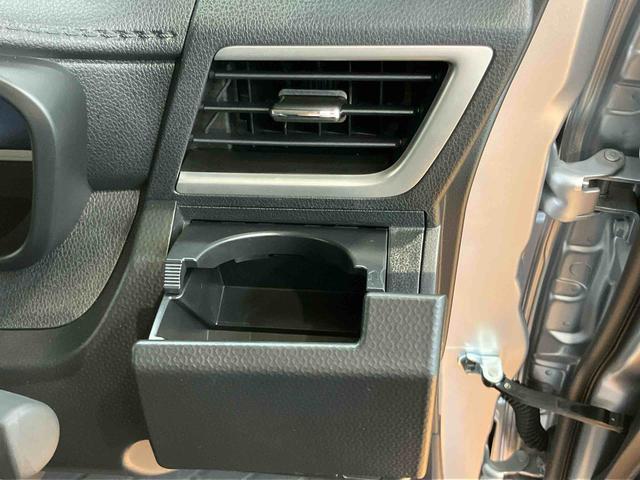 トールカスタムＧスマホ連携９インチディスプレイオーディオ　ＵＳＢ接続　ＨＤＭＩ接続　ブルートゥース対応　アダプティブクルーズコントロール　オートブレーキホールド付き電動パーキング　前後コーナーセンサー（千葉県）の中古車