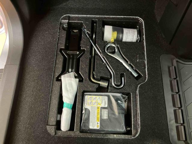 トールカスタムＧスマホ連携９インチディスプレイオーディオ　ＵＳＢ接続　ＨＤＭＩ接続　ブルートゥース対応　アダプティブクルーズコントロール　オートブレーキホールド付き電動パーキング　前後コーナーセンサー（千葉県）の中古車