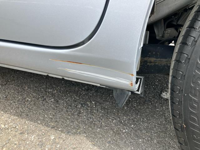 ムーヴＸ　ＳＡIIＣＤ／ＡＵＸ　オートライト　オートエアコン　アルミホイール　トップシェイドガラス　シートリフター　スモークガラス　キーフリーシステム　ボタンスタート　イモビライザー　盗難防止アラーム　衝突被害軽減装置（千葉県）の中古車