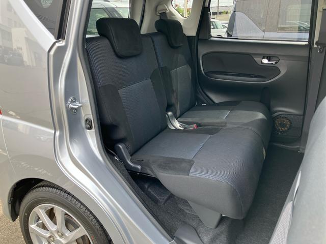 ムーヴＸ　ＳＡIIＣＤ／ＡＵＸ　オートライト　オートエアコン　アルミホイール　トップシェイドガラス　シートリフター　スモークガラス　キーフリーシステム　ボタンスタート　イモビライザー　盗難防止アラーム　衝突被害軽減装置（千葉県）の中古車