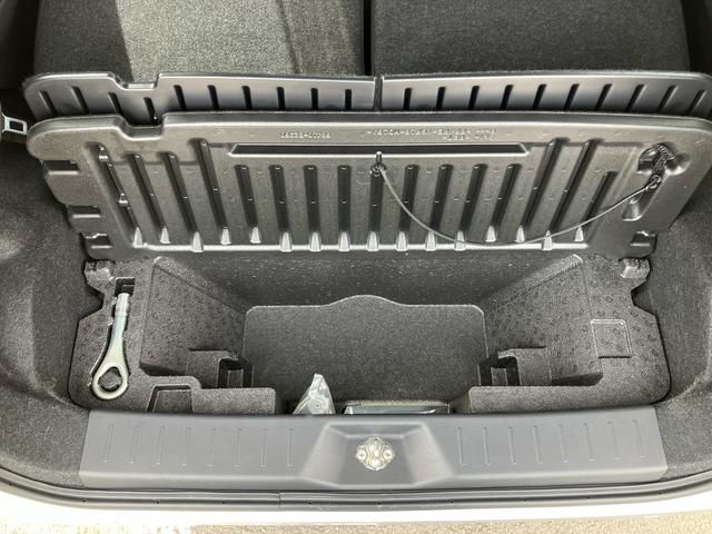 ムーヴＸ　ＳＡIIＣＤ／ＡＵＸ　オートライト　オートエアコン　アルミホイール　トップシェイドガラス　シートリフター　スモークガラス　キーフリーシステム　ボタンスタート　イモビライザー　盗難防止アラーム　衝突被害軽減装置（千葉県）の中古車