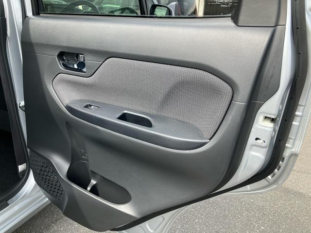 ムーヴＸ　ＳＡIIＣＤ／ＡＵＸ　オートライト　オートエアコン　アルミホイール　トップシェイドガラス　シートリフター　スモークガラス　キーフリーシステム　ボタンスタート　イモビライザー　盗難防止アラーム　衝突被害軽減装置（千葉県）の中古車