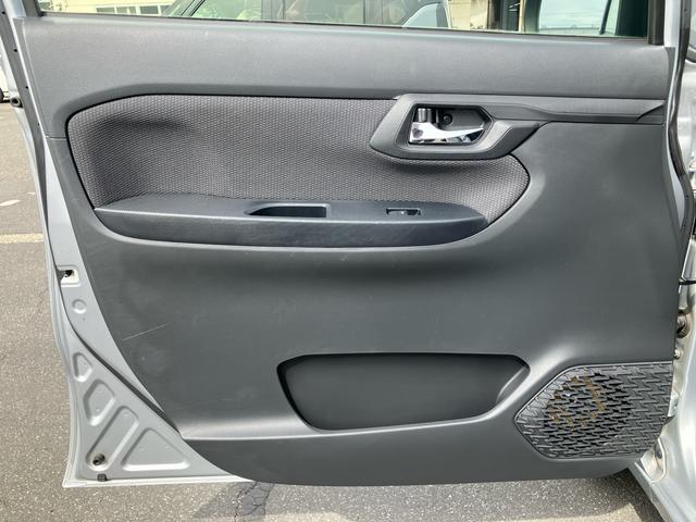 ムーヴＸ　ＳＡIIＣＤ／ＡＵＸ　オートライト　オートエアコン　アルミホイール　トップシェイドガラス　シートリフター　スモークガラス　キーフリーシステム　ボタンスタート　イモビライザー　盗難防止アラーム　衝突被害軽減装置（千葉県）の中古車