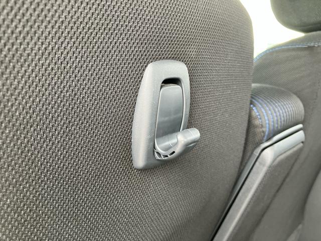 ムーヴＸ　ＳＡIIＣＤ／ＡＵＸ　オートライト　オートエアコン　アルミホイール　トップシェイドガラス　シートリフター　スモークガラス　キーフリーシステム　ボタンスタート　イモビライザー　盗難防止アラーム　衝突被害軽減装置（千葉県）の中古車