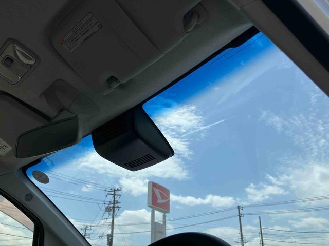 ムーヴＸリミテッドII　ＳＡIIIナビ／ＴＶ／ＢＴ／ＵＳＢ／ＤＶＤ　バックカメラ　運転席シートヒーター　トップシェイドガラス　アルミホイール　ＬＥＤヘッドライト　オートライト　革巻ステアリング　衝突軽減装置　キーフリー　盗難防止警報（千葉県）の中古車