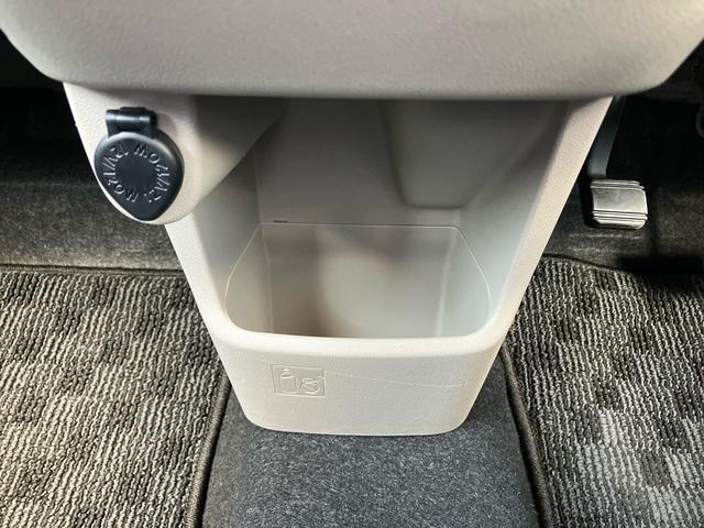 ムーヴＸリミテッドII　ＳＡIIIナビ／ＴＶ／ＢＴ／ＵＳＢ／ＤＶＤ　バックカメラ　運転席シートヒーター　トップシェイドガラス　アルミホイール　ＬＥＤヘッドライト　オートライト　革巻ステアリング　衝突軽減装置　キーフリー　盗難防止警報（千葉県）の中古車