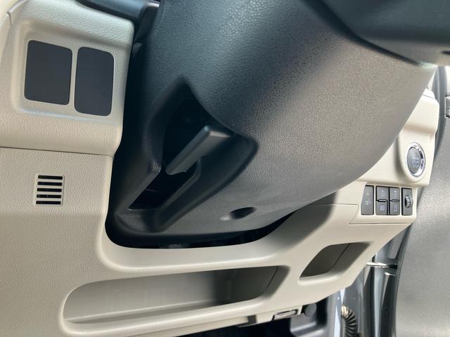 ムーヴＸリミテッドII　ＳＡIIIナビ／ＴＶ／ＢＴ／ＵＳＢ／ＤＶＤ　バックカメラ　運転席シートヒーター　トップシェイドガラス　アルミホイール　ＬＥＤヘッドライト　オートライト　革巻ステアリング　衝突軽減装置　キーフリー　盗難防止警報（千葉県）の中古車