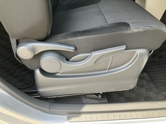 ムーヴＸリミテッドII　ＳＡIIIナビ／ＴＶ／ＢＴ／ＵＳＢ／ＤＶＤ　バックカメラ　運転席シートヒーター　トップシェイドガラス　アルミホイール　ＬＥＤヘッドライト　オートライト　革巻ステアリング　衝突軽減装置　キーフリー　盗難防止警報（千葉県）の中古車