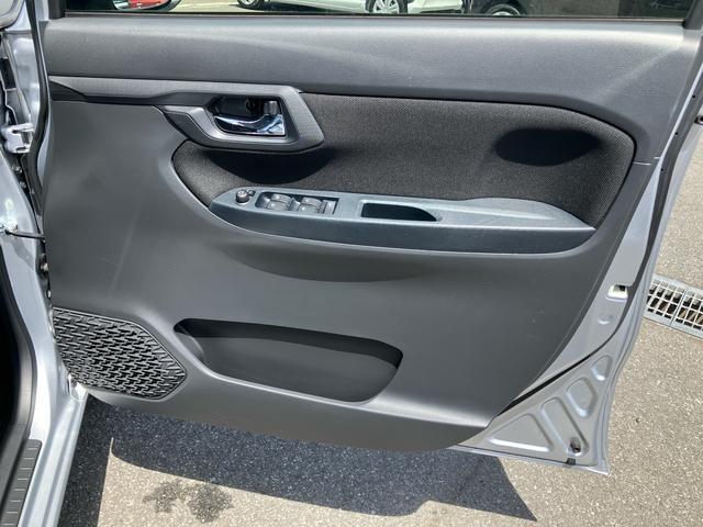 ムーヴＸリミテッドII　ＳＡIIIナビ／ＴＶ／ＢＴ／ＵＳＢ／ＤＶＤ　バックカメラ　運転席シートヒーター　トップシェイドガラス　アルミホイール　ＬＥＤヘッドライト　オートライト　革巻ステアリング　衝突軽減装置　キーフリー　盗難防止警報（千葉県）の中古車