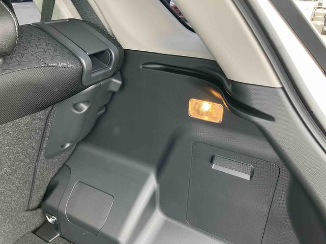 ロッキープレミアム４ＷＤ　ターボ　９型ナビ／ＴＶ／ＤＶＤ／ＢＴ／ＵＳＢ　全周囲カメラ　前後ドラレコ　ＥＴＣ　全車速追従クルコン　ＬＥＤヘッドランプ　オートライト　リヤフォグランプ　コーナーセンサー　シートヒータ　アルミ（千葉県）の中古車