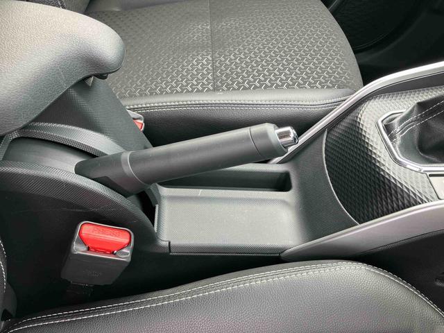 ロッキープレミアム４ＷＤ　ターボ　９型ナビ／ＴＶ／ＤＶＤ／ＢＴ／ＵＳＢ　全周囲カメラ　前後ドラレコ　ＥＴＣ　全車速追従クルコン　ＬＥＤヘッドランプ　オートライト　リヤフォグランプ　コーナーセンサー　シートヒータ　アルミ（千葉県）の中古車