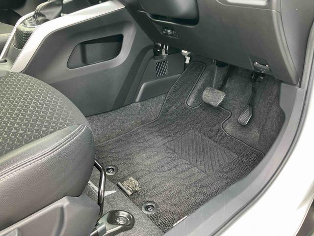 ロッキープレミアム４ＷＤ　ターボ　９型ナビ／ＴＶ／ＤＶＤ／ＢＴ／ＵＳＢ　全周囲カメラ　前後ドラレコ　ＥＴＣ　全車速追従クルコン　ＬＥＤヘッドランプ　オートライト　リヤフォグランプ　コーナーセンサー　シートヒータ　アルミ（千葉県）の中古車