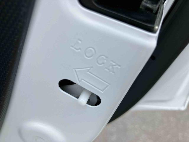 ロッキープレミアム４ＷＤ　ターボ　９型ナビ／ＴＶ／ＤＶＤ／ＢＴ／ＵＳＢ　全周囲カメラ　前後ドラレコ　ＥＴＣ　全車速追従クルコン　ＬＥＤヘッドランプ　オートライト　リヤフォグランプ　コーナーセンサー　シートヒータ　アルミ（千葉県）の中古車