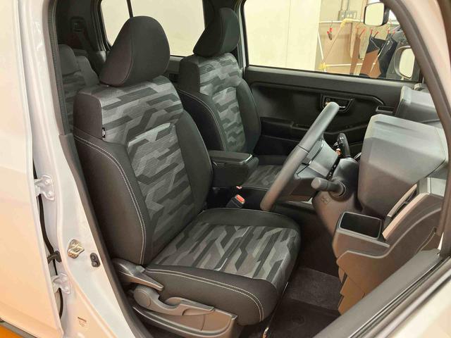 タフトＧターボ　クロムベンチャーターボ　ガラスルーフ　ルーフレール　バックカメラ　ＬＥＤヘッドランプ　オートライト　シートヒーター　前後コ−ナ−センサー　革巻きハンドル　電動駐車ブレーキ　キーフリーシステム　アルミホイール　ステリモ（千葉県）の中古車