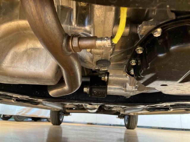 タフトＧターボ　クロムベンチャーターボ　ガラスルーフ　ルーフレール　バックカメラ　ＬＥＤヘッドランプ　オートライト　シートヒーター　前後コ−ナ−センサー　革巻きハンドル　電動駐車ブレーキ　キーフリーシステム　アルミホイール　ステリモ（千葉県）の中古車