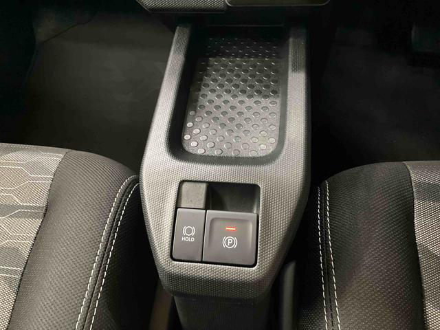 タフトＧターボ　クロムベンチャーターボ　ガラスルーフ　ルーフレール　バックカメラ　ＬＥＤヘッドランプ　オートライト　シートヒーター　前後コ−ナ−センサー　革巻きハンドル　電動駐車ブレーキ　キーフリーシステム　アルミホイール　ステリモ（千葉県）の中古車