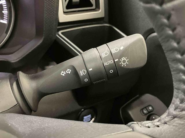 タフトＧターボ　クロムベンチャーターボ　ガラスルーフ　ルーフレール　バックカメラ　ＬＥＤヘッドランプ　オートライト　シートヒーター　前後コ−ナ−センサー　革巻きハンドル　電動駐車ブレーキ　キーフリーシステム　アルミホイール　ステリモ（千葉県）の中古車