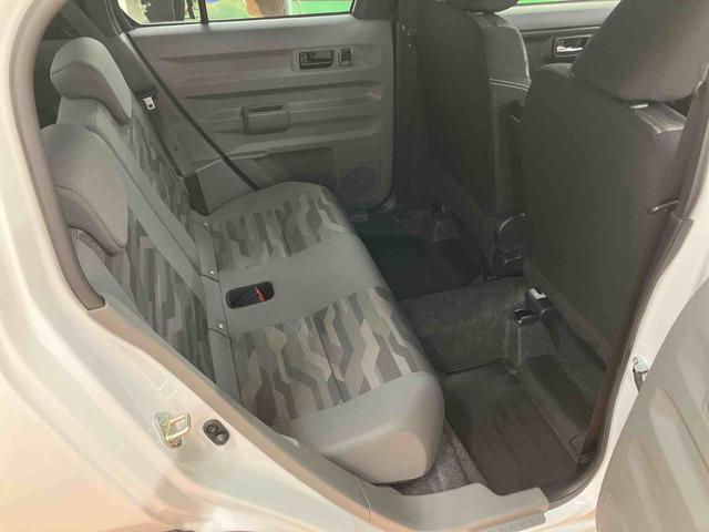 タフトＧターボ　クロムベンチャーターボ　ガラスルーフ　ルーフレール　バックカメラ　ＬＥＤヘッドランプ　オートライト　シートヒーター　前後コ−ナ−センサー　革巻きハンドル　電動駐車ブレーキ　キーフリーシステム　アルミホイール　ステリモ（千葉県）の中古車