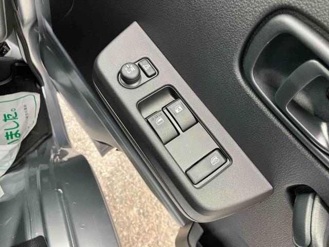 ハイゼットトラックジャンボエクストラ電子制御式４ＷＤ　リヤデフロック　ＬＥＤ荷台灯　テールゲートチェーン　ＬＥＤヘッド／フォグランプ　スマートキー　電動格納ドアミラー　オーバーヘッドシェルフ　コーナーセンサー　衝突被害軽減ブレーキ（千葉県）の中古車