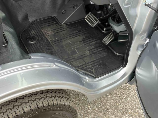 ハイゼットトラックジャンボエクストラ電子制御式４ＷＤ　リヤデフロック　ＬＥＤ荷台灯　テールゲートチェーン　ＬＥＤヘッド／フォグランプ　スマートキー　電動格納ドアミラー　オーバーヘッドシェルフ　コーナーセンサー　衝突被害軽減ブレーキ（千葉県）の中古車