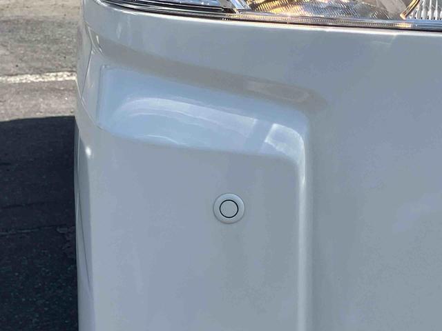 ハイゼットカーゴデラックス衝突回避支援ブレーキ　誤発進抑制制御　横滑り防止装置　オートライト　ＡＭ／ＦＭラジオ　前後コーナーセンサー　オーバーヘッドシェルフ　アイドリングストップ　パワーウィンドウ　スモークドガラス　キーレス（千葉県）の中古車
